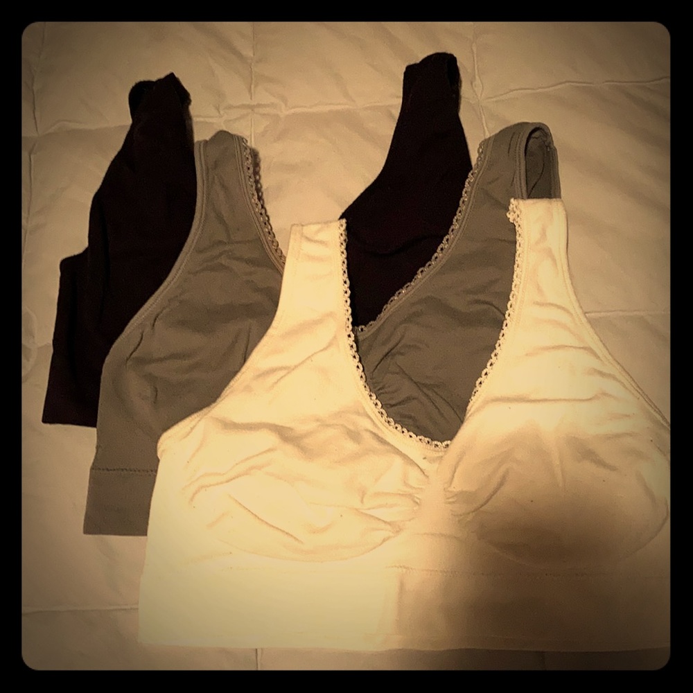 Set of 3 stretchy sport bras